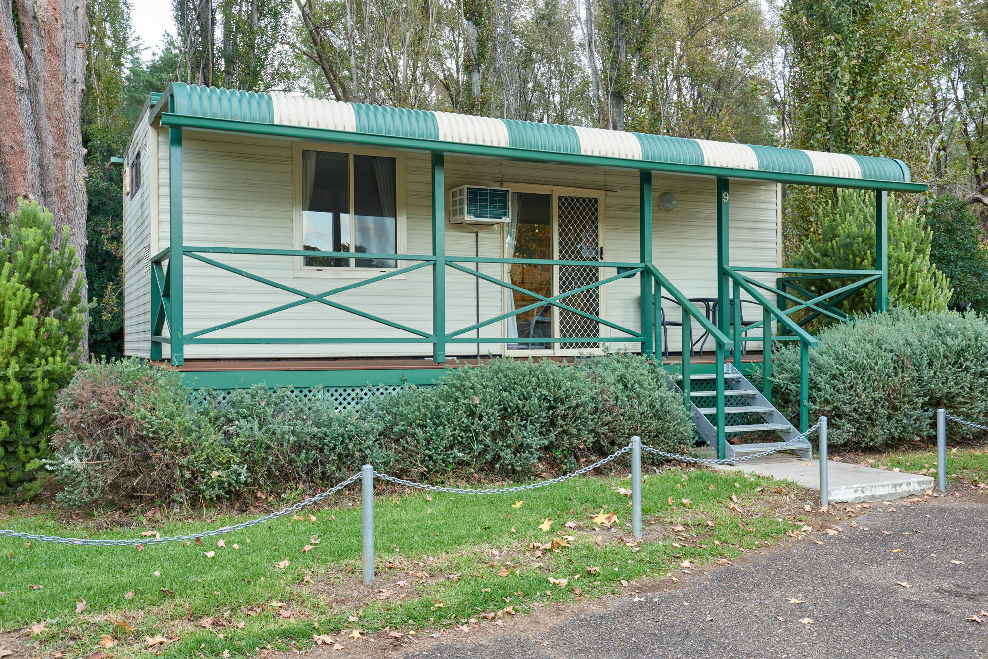 Gundagai Cabins & Tourist Park Экстерьер фото