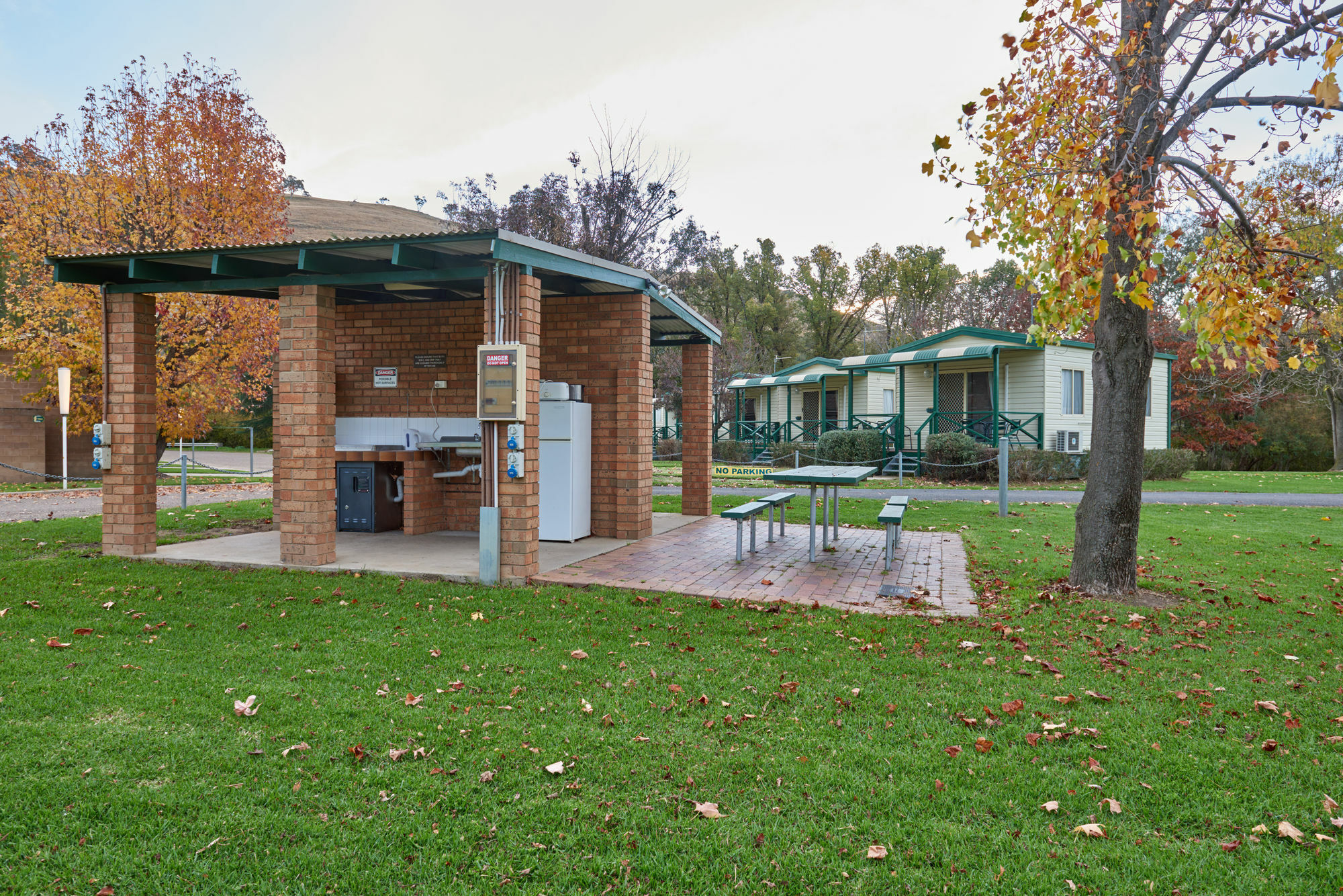 Gundagai Cabins & Tourist Park Экстерьер фото